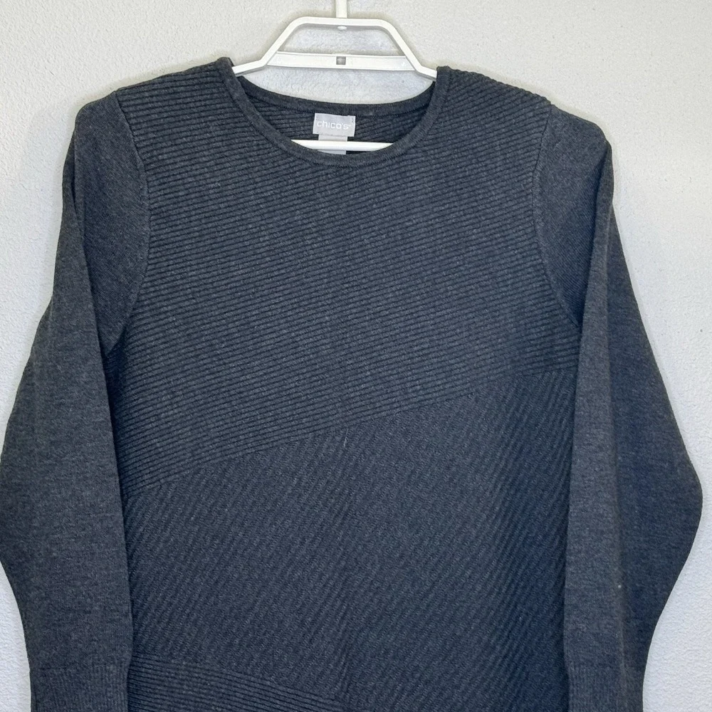 Chico's Sweater Size 1‎ Medium Gray Textured Stripe Long Sleeve Asymmetrical Hem